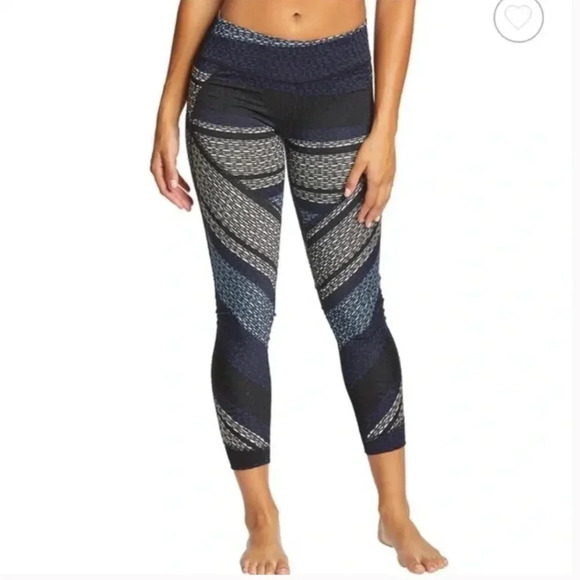 NWOT Vimmia Blue Printed Adventure Ankle Leggings L - Picture 1 of 4